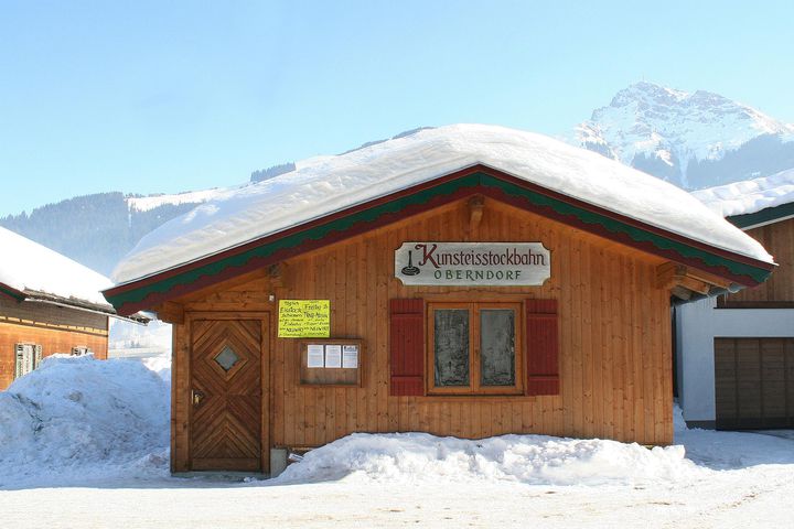 Kaiserhotels Neuwirt frei / Oberndorf in Tirol Österreich Skipass