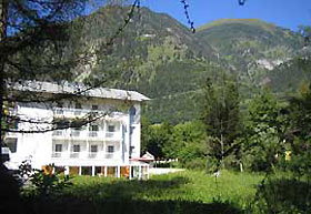 Sportclub Parkhotel im Sommer preiswert / Bad Gastein/Hofgastein Buchung