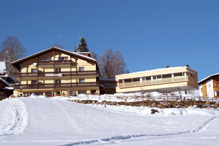 Hotel Dunza (Bürserberg) in Bürserberg (Brandnertal) günstig buchen / Österreich Hotel Dunza (Bürserberg) in Bürserberg (Brandnertal), Hotel Dunza (Bürserberg) / Österreich