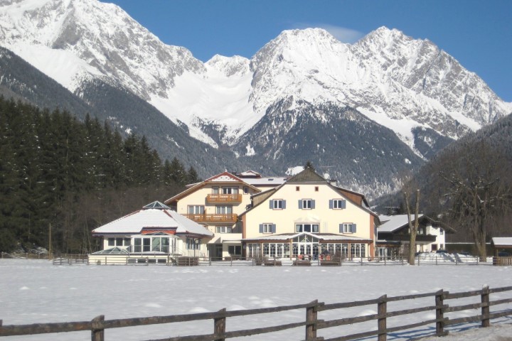 Hotel Bad Salomonsbrunn in Kronplatz günstig buchen / Italien Hotel Bad Salomonsbrunn in Kronplatz, Hotel Bad Salomonsbrunn / Italien