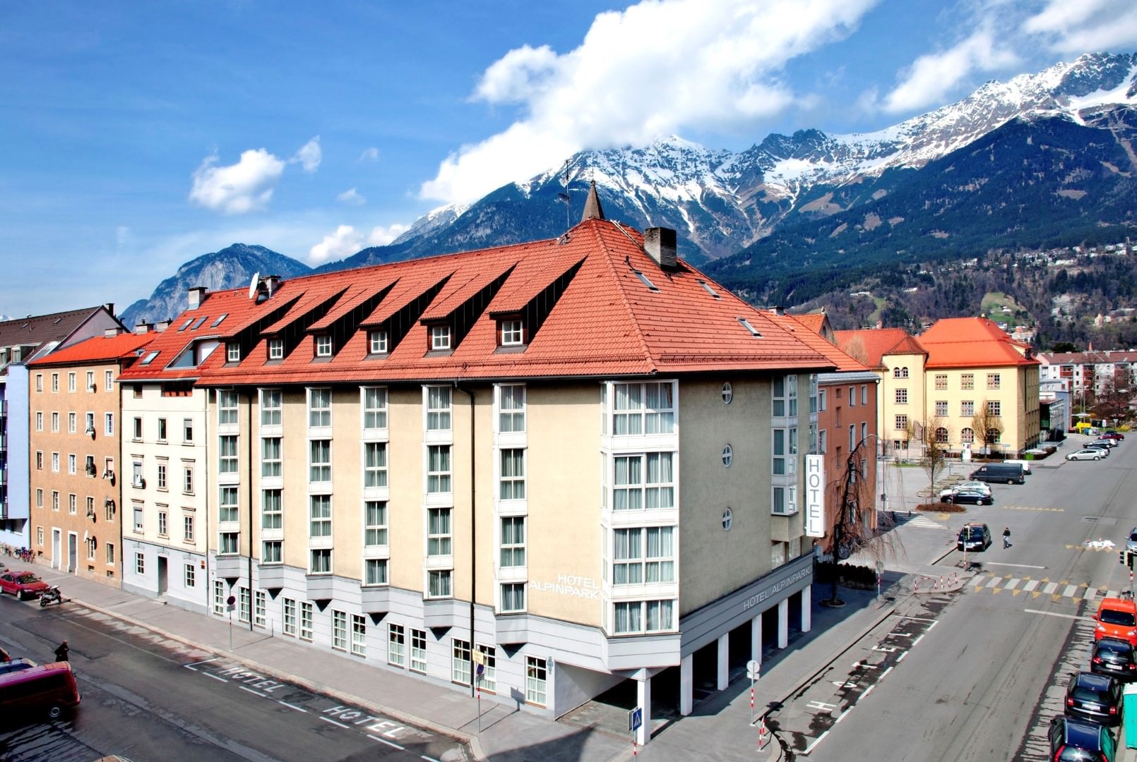 Hotel Alpinpark in Innsbruck günstig buchen / Österreich Hotel Alpinpark in Innsbruck, Hotel Alpinpark / Österreich