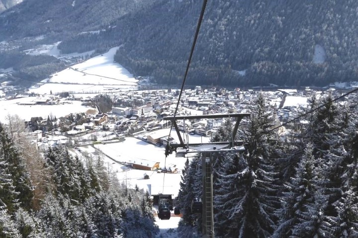 Skigebiet Neustift - Skiregion Stubaital Skigebiet Neustift - Skiregion Stubaital
