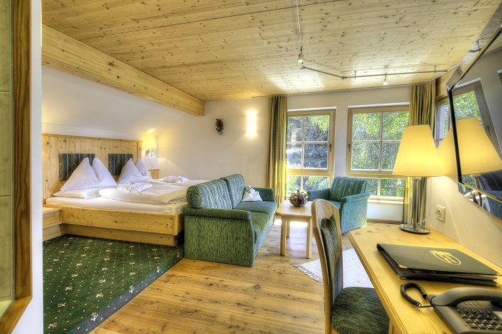 Hotel Gasthof Häuserl im Wald preiswert / Lungau Buchung