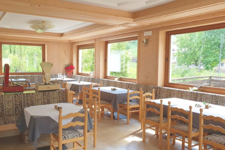 Hotel Lorenzini Ski frei / Selva di Cadore Italien Skipass