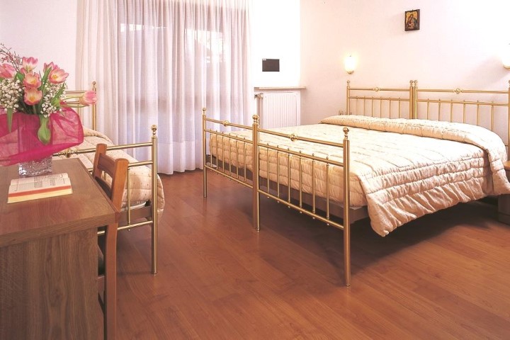 Hotel Sella Ronda & Dependance Serenella preiswert / Campitello Buchung