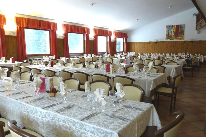 Hotel San Giusto frei / Predazzo Italien Skipass