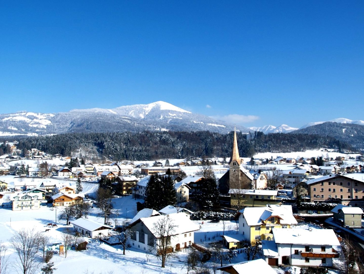 Salzkammergut (Altmünster am Traunsee, Bad Aussee, Tauplitz, Mitterndorf) Salzkammergut (Altmünster am Traunsee, Bad Aussee, Tauplitz, Mitterndorf)
