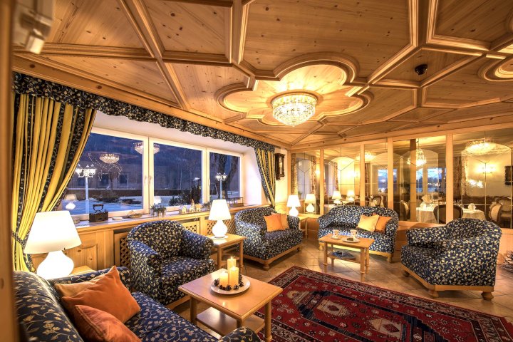 Hotel Bad Salomonsbrunn frei / Kronplatz Italien Skipass