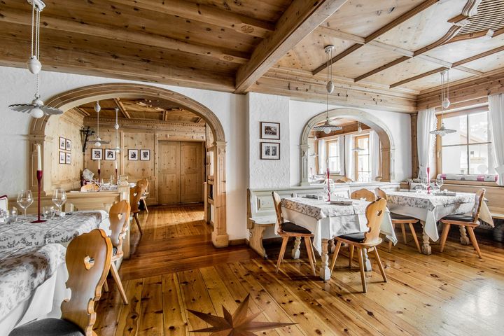 Hotel Corona frei / Kronplatz Italien Skipass