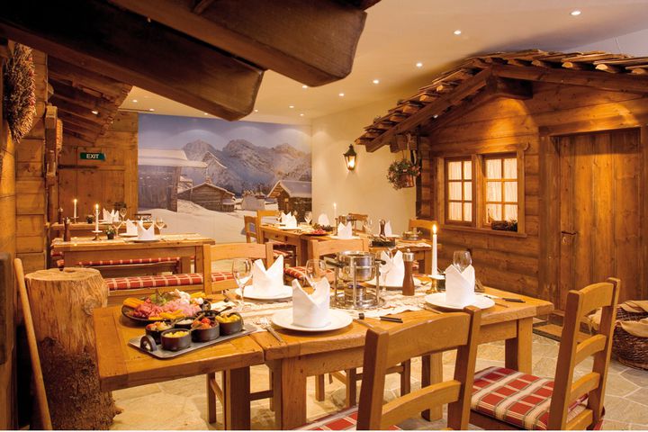 Silvretta Parkhotel Klosters frei / Davos Schweiz Skipass