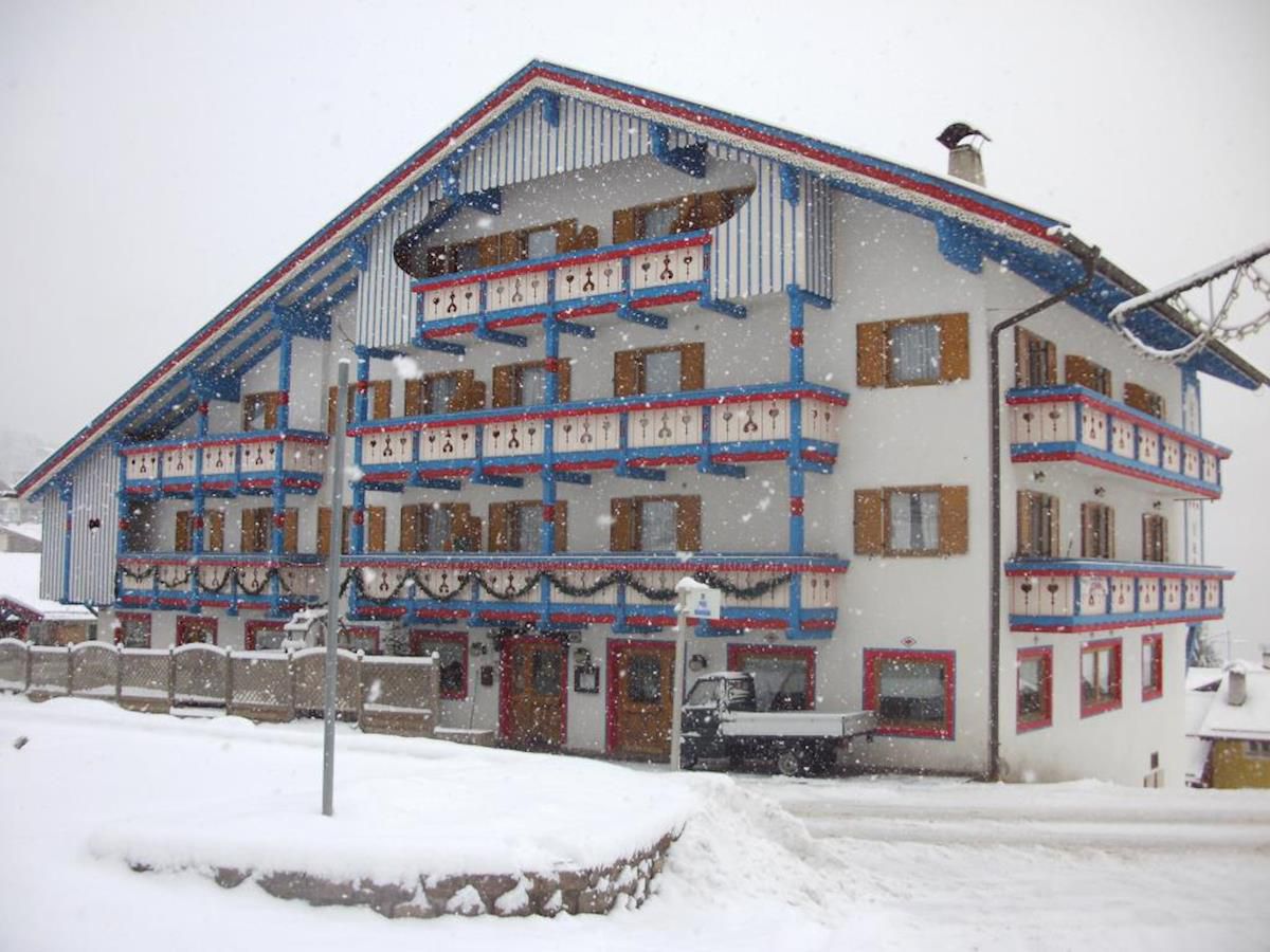 Hotel Vael in Fassatal (Dolomiten) günstig buchen / Italien Hotel Vael in Fassatal (Dolomiten), Hotel Vael / Italien