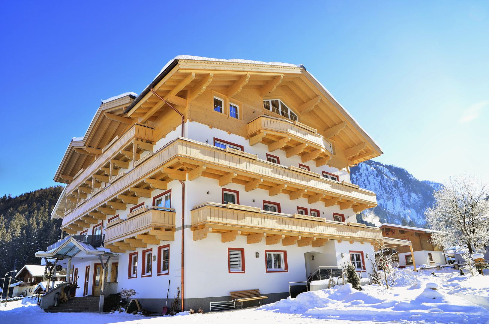 Familienhotel Grundlhof - Unterkunft in Neukirchen-am-Grossvenediger