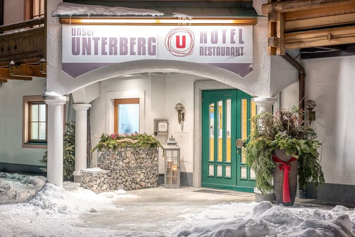 Hotel Unser Unterberg frei / Maria Alm Österreich Skipass