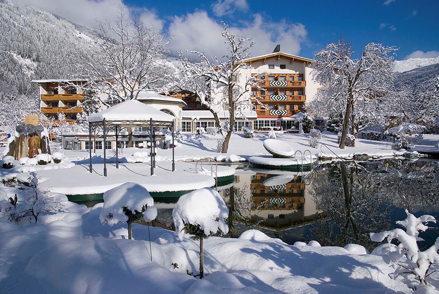 Hotel Landgut Zapfenhof in Zell am Ziller (Zillertal) günstig buchen / Österreich Hotel Landgut Zapfenhof in Zell am Ziller (Zillertal), Hotel Landgut Zapfenhof / Österreich