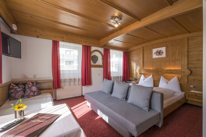 Hotel Gasthof Zellerstuben preiswert / Zell am Ziller (Zillertal) Buchung