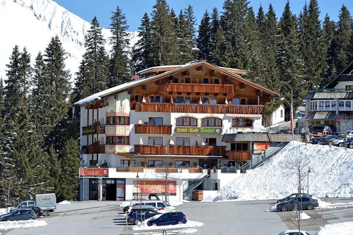 Hotel Almhof in Fügen (Zillertal), Hotel Almhof / Österreich