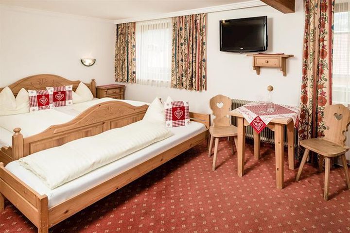 Hotel Standlhof preiswert / Fügen (Zillertal) Buchung