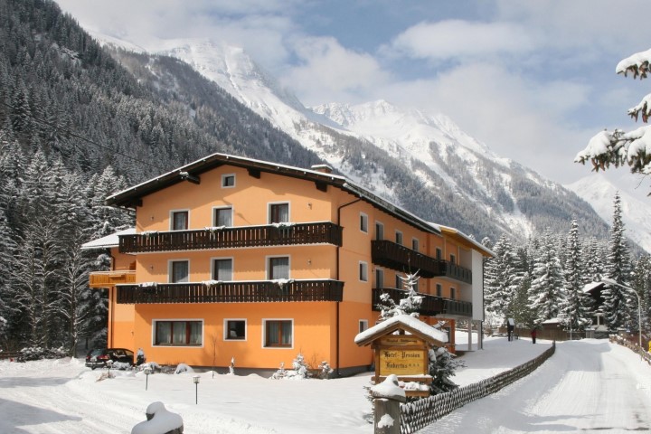 Hotel Hubertus in Mallnitz (Mölltaler Gletscher) günstig buchen / Österreich Hotel Hubertus in Mallnitz (Mölltaler Gletscher), Hotel Hubertus / Österreich