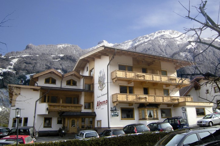 Hotel Alpina in Hippach (Zillertal) günstig buchen / Österreich Hotel Alpina in Hippach (Zillertal), Hotel Alpina / Österreich