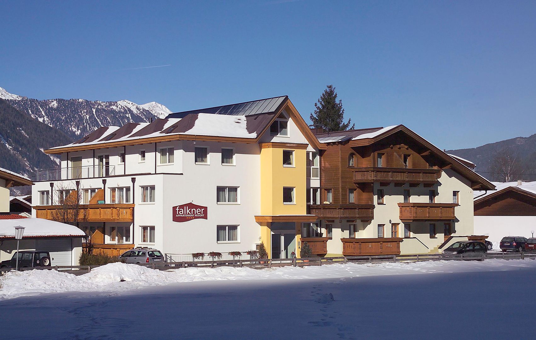 Falkners Resort Ötztal - Unterkunft in Langenfeld