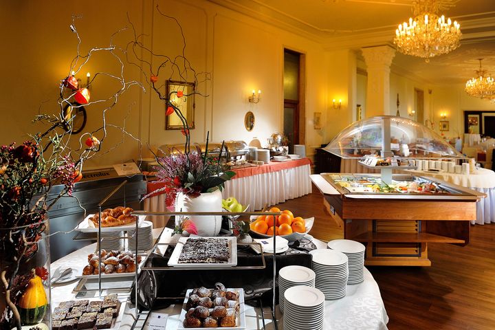 Grandhotel Praha frei / Poprad Slowakei Skipass