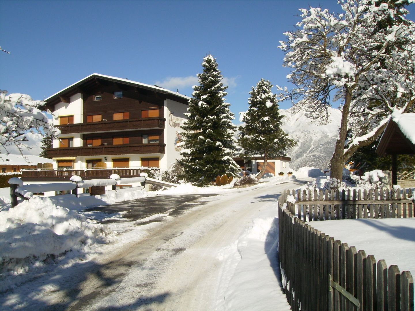 Ferienwohnungen Thöni - Unterkunft in Pitztal