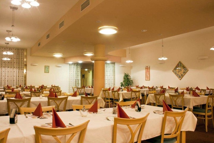 Hotel Churanov frei / Stachy (Stachau) Tschechien Skipass