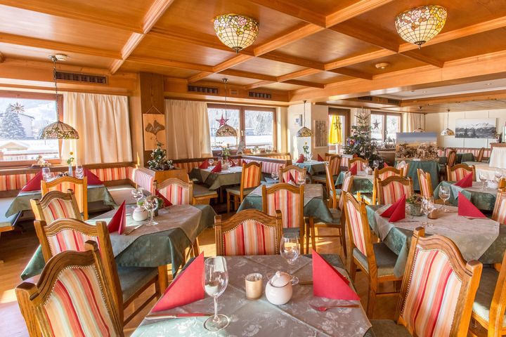 Hotel Gasthof Neuwirt billig / Kirchdorf in Tirol Österreich verfügbar