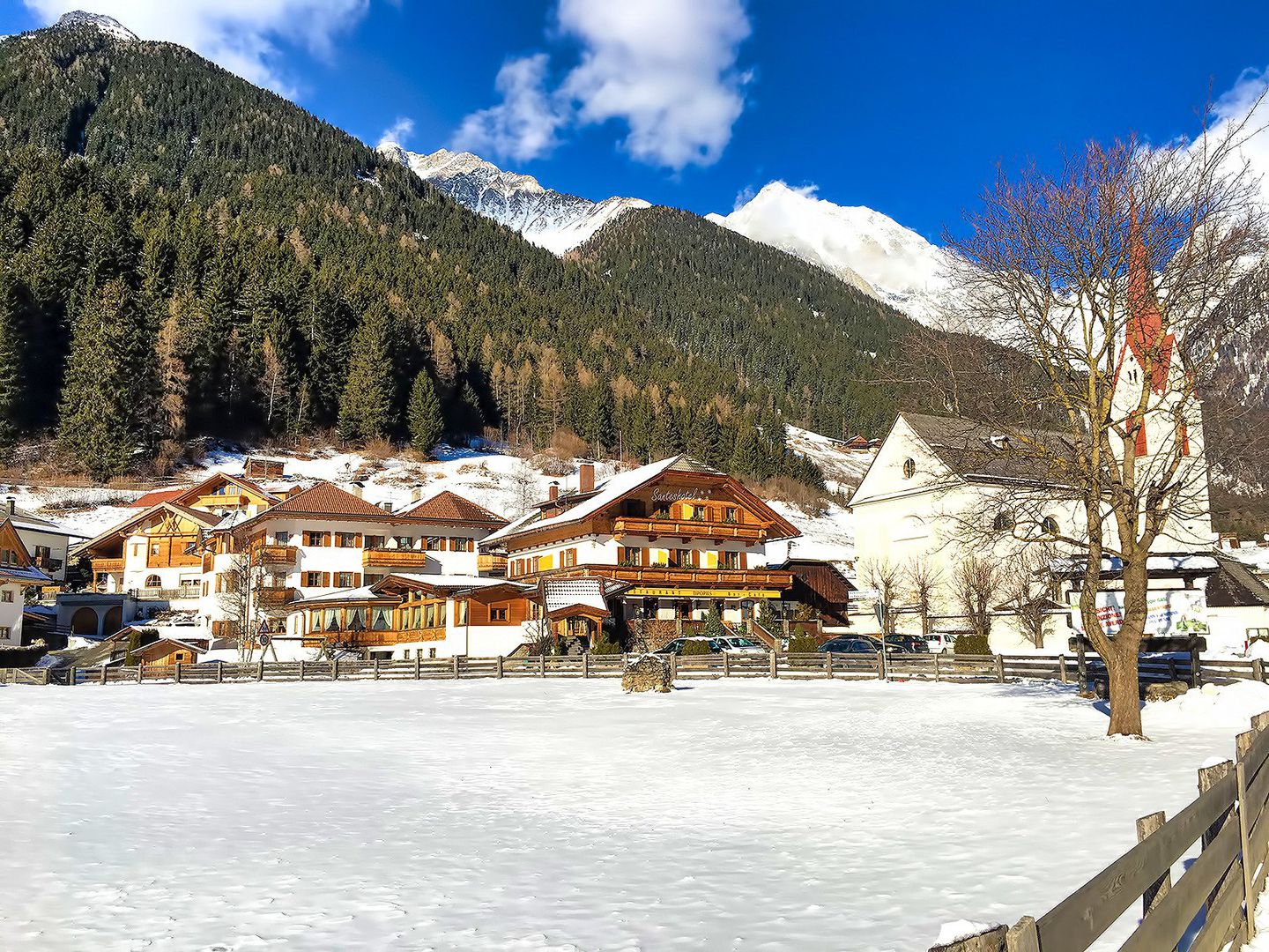 Santeshotel - Unterkunft in Kronplatz