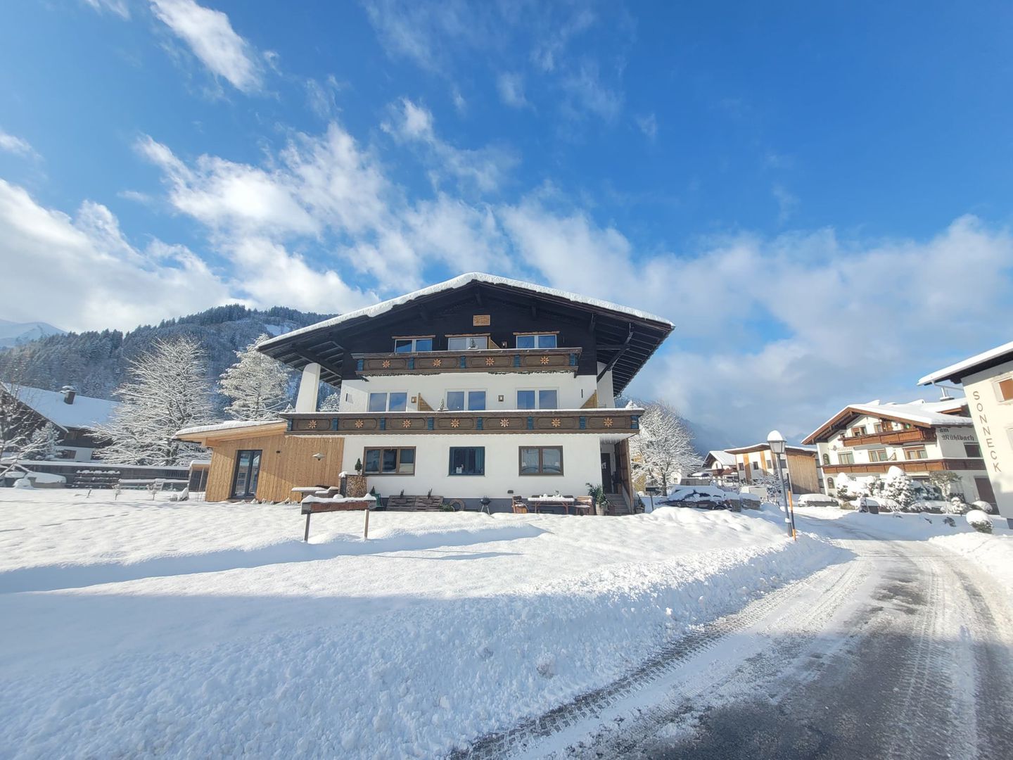 Haus Almrausch in Tiroler-Zugspitz-Arena günstig buchen / Österreich Haus Almrausch in Tiroler-Zugspitz-Arena, Haus Almrausch / Österreich