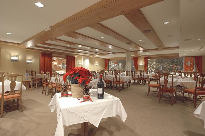 Silvretta Parkhotel Klosters frei / Davos Schweiz Skipass