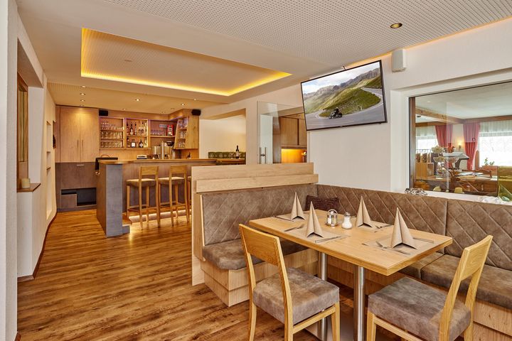 Gasthof Hotel Post frei / Sautens (Ötztal) Österreich Skipass