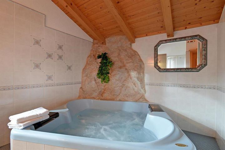 Landhaus Kostenzer frei / Fügen (Zillertal) Österreich Skipass