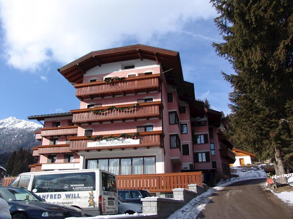 Garni Cristiania - Unterkunft in Madonna-di-Campiglio