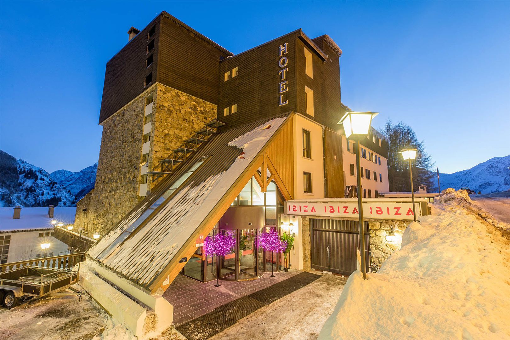 Hôtel Ibiza - Unterkunft in Les-2-Alpes-Alpe-d-Huez
