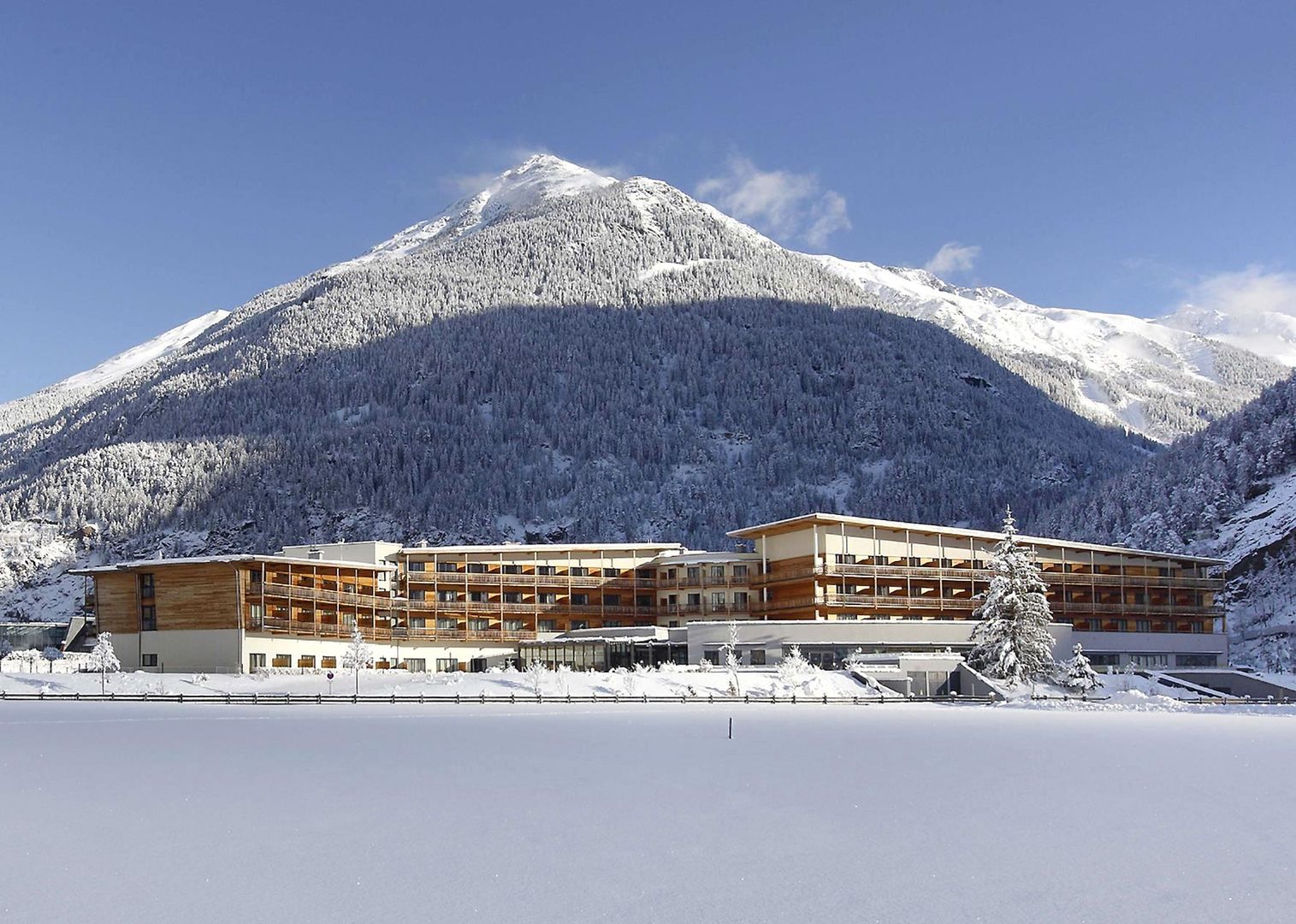 Hotel Aqua Dome Therme - Unterkunft in Langenfeld