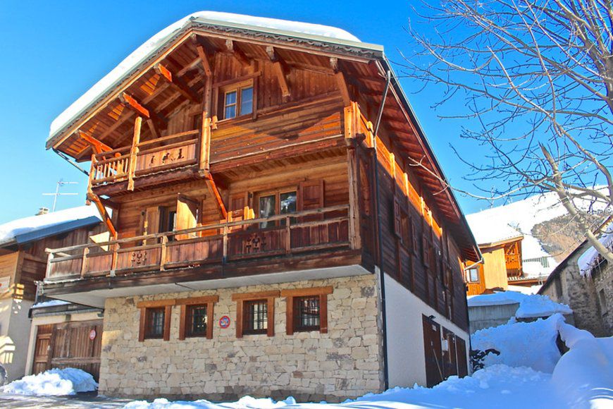 Chalet Chartreuse