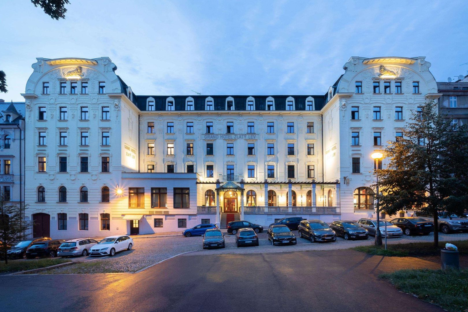 Clarion Grandhotel Zlaty Lev - Unterkunft in Boehmerwald