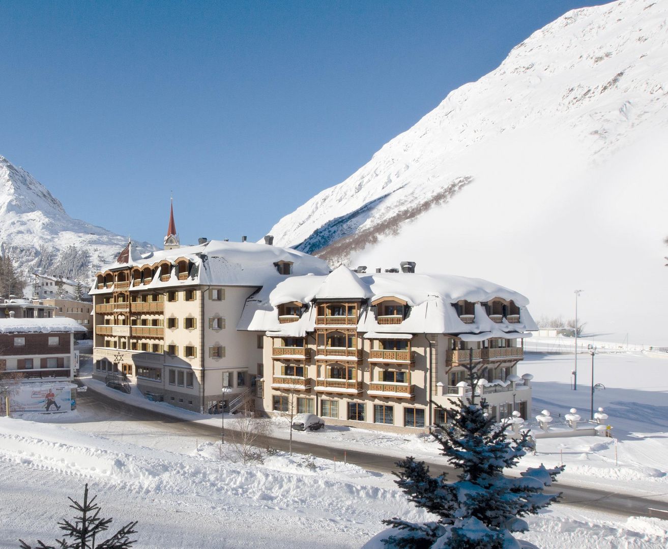 Hotel Fluchthorn - Unterkunft in Galtuer