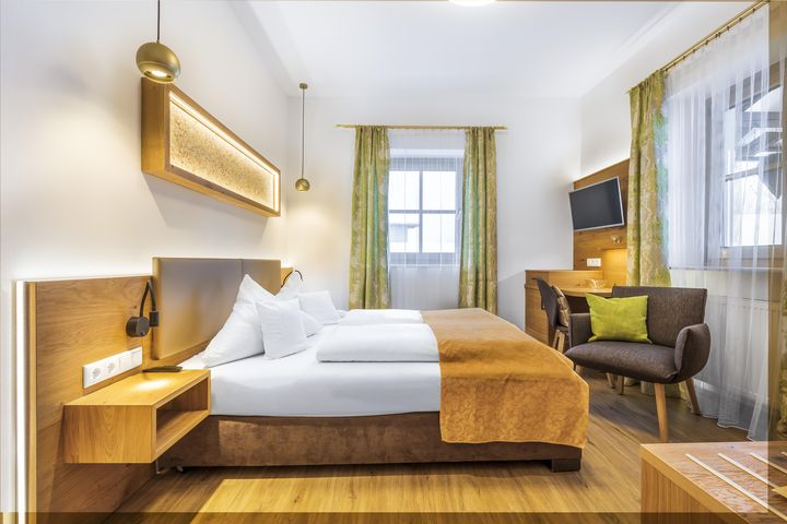 Hotel Rösslwirt preiswert / Bayerischer Wald Buchung