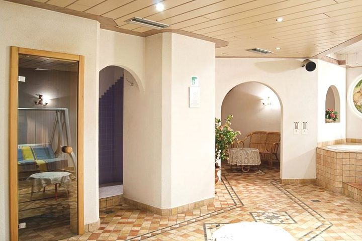 Hotel Rododendro billig / Campitello Italien verfügbar