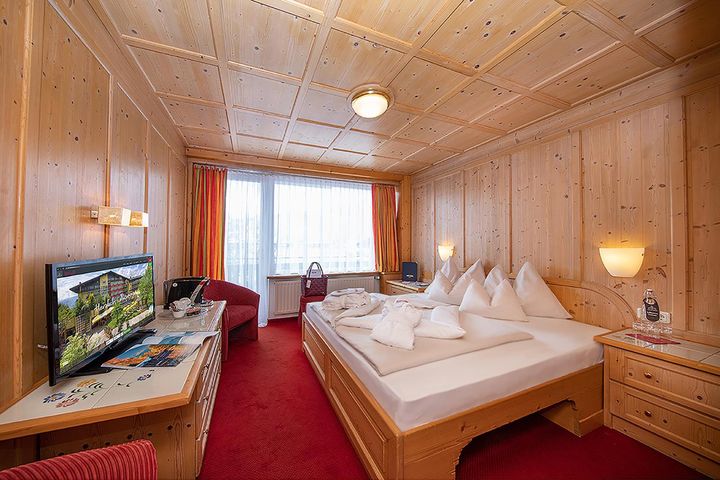 Hotel Latini preiswert / Zell am See Buchung