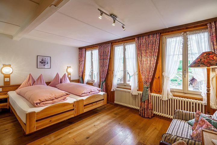 Hotel Alpenblick billig / Interlaken Schweiz verfügbar