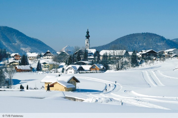 Salzkammergut (Altmünster am Traunsee, Bad Aussee, Tauplitz, Mitterndorf) Salzkammergut (Altmünster am Traunsee, Bad Aussee, Tauplitz, Mitterndorf)