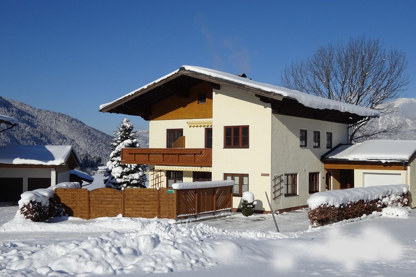 Ferienwohnung Dreier - Unterkunft in Dachstein-West