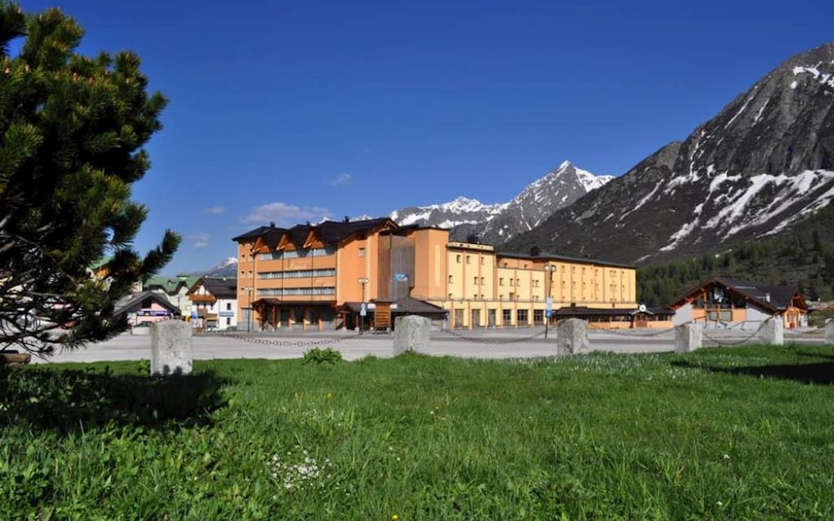Hotel Miramonti - Unterkunft in Passo-del-Tonale
