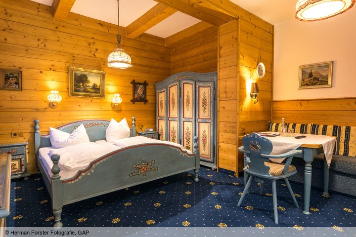 Hotel Garni Almenrausch und Edelweiß preiswert / Garmisch-Partenkirchen Buchung