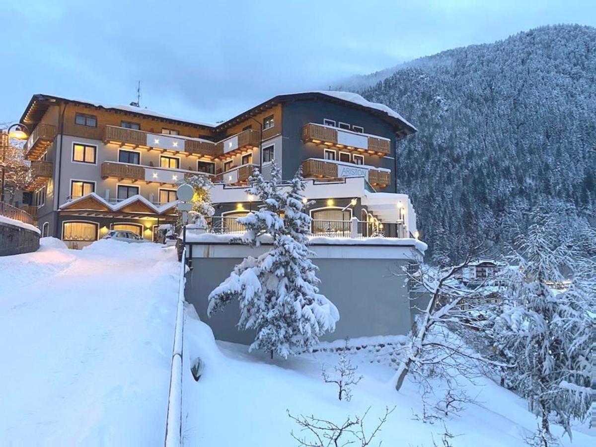 Hotel Ariston - Unterkunft in Molveno