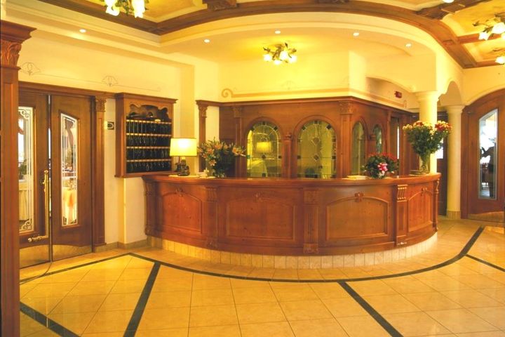 Hotel Ariston frei / Molveno Italien Skipass