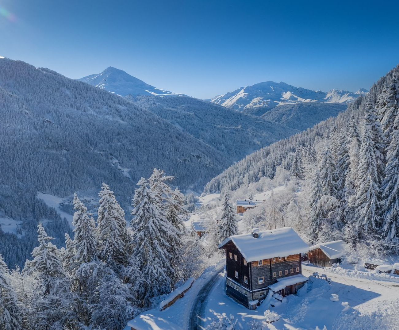 Homebase Tirol Mountain Lodge - Unterkunft in Ischgl